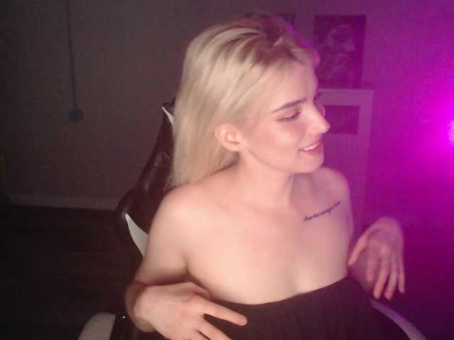 KissMeSlow- live cam on BongaCams
