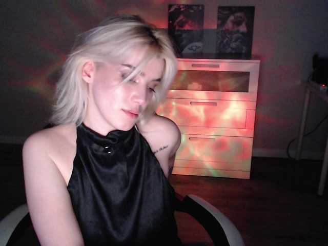 KissMeSlow- live cam on BongaCams
