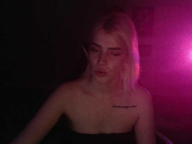 KissMeSlow- live cam on BongaCams