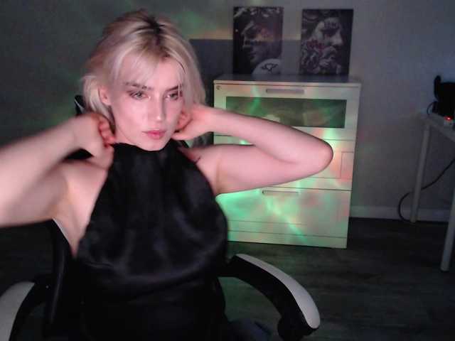 KissMeSlow- live cam on BongaCams