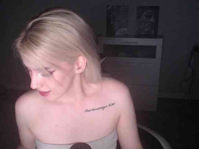erotic chat KissMeSlow-