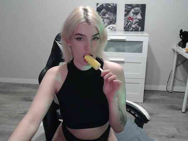 KissMeSlow- webcam
