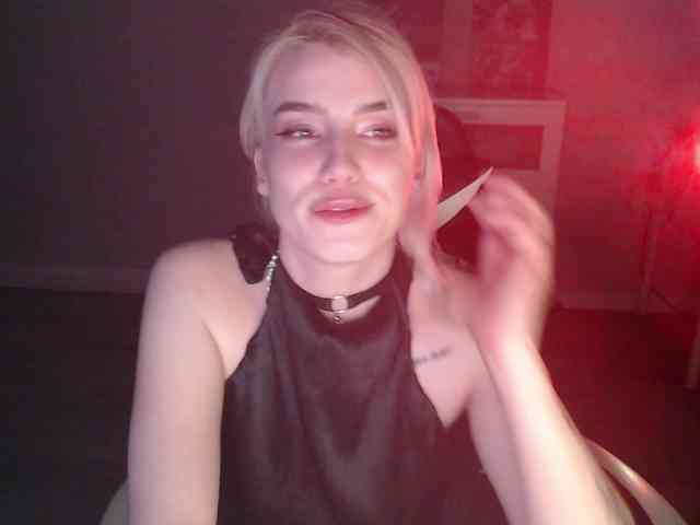 free video chat online KissMeSlow-