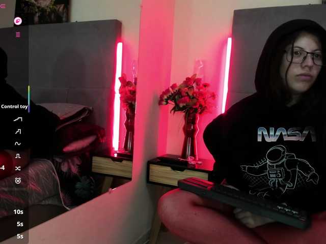 barbie-devon live cam on BongaCams