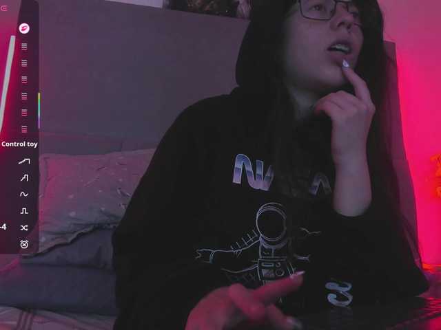 le modèle barbie-devon est en webcam porno dans un show sur le site bongacams, il possède les tags suivants: Latino/Hispanic,Brunette,Trimmed