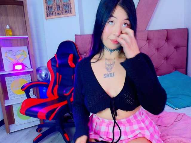 AlannaSweett live cam on BongaCams