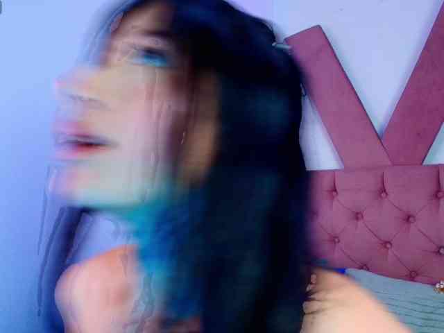 AlannaSweett webcam