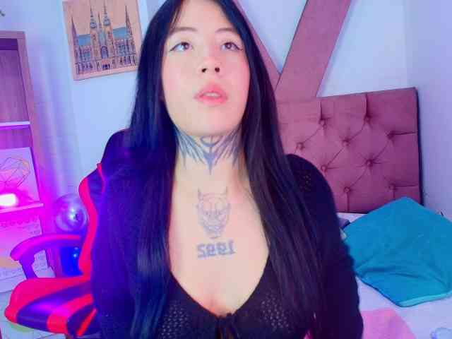 AlannaSweett webcam