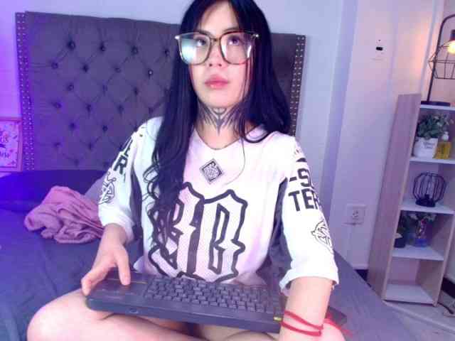 AlannaSweett webcam