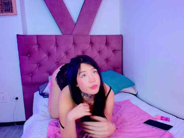 AlannaSweett webcam