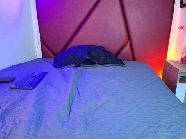 AlannaSweett webcam