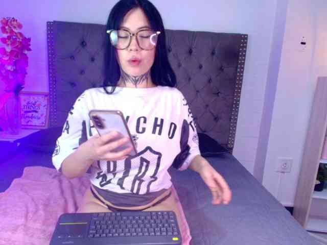 AlannaSweett webcam