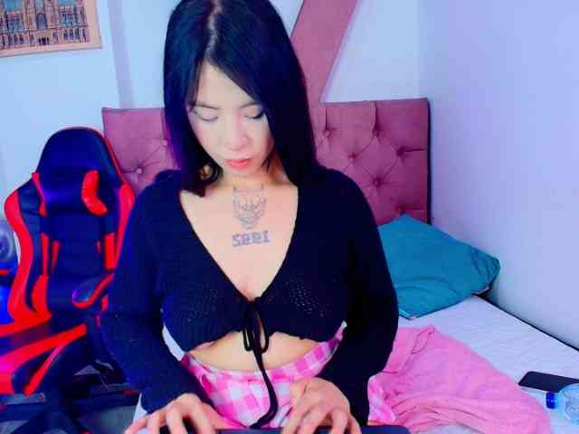 AlannaSweett webcam