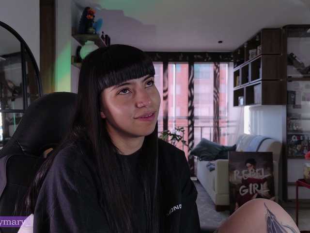 SaraaDesire live cam on BongaCams