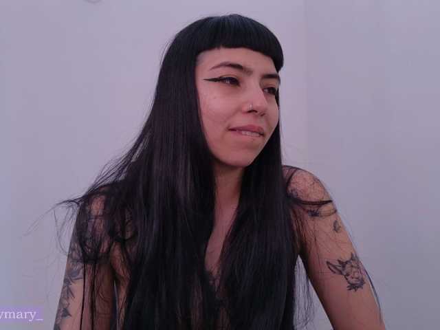 SaraaDesire, en directo ahora en BongaCams