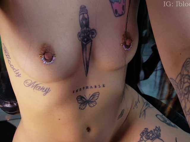 SaraaDesire Live Cam and Statistics on UnifiedCams