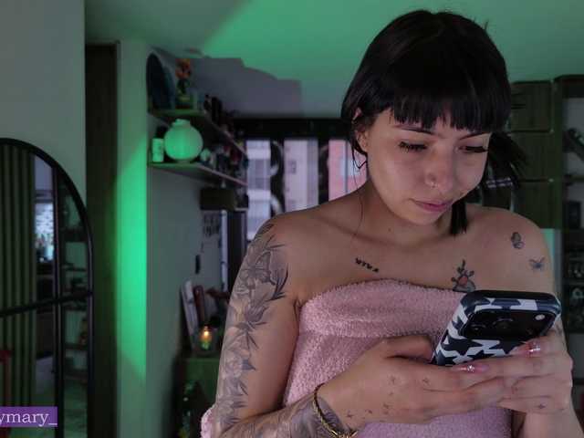 SaraaDesire live cam on BongaCams
