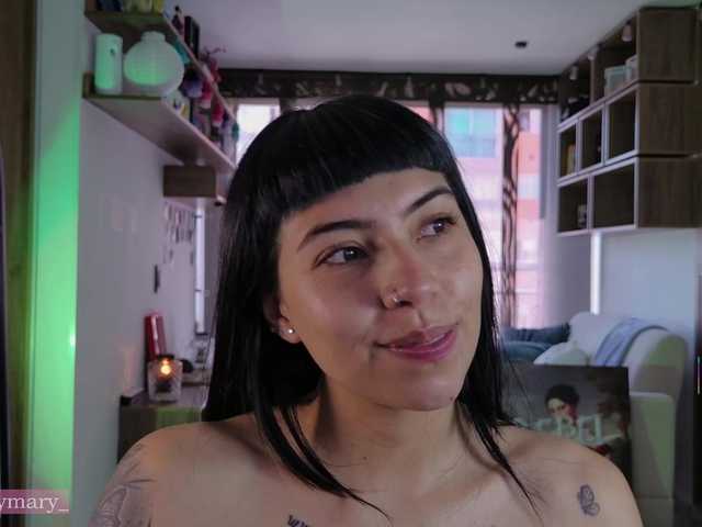 SaraaDesire live cam on BongaCams