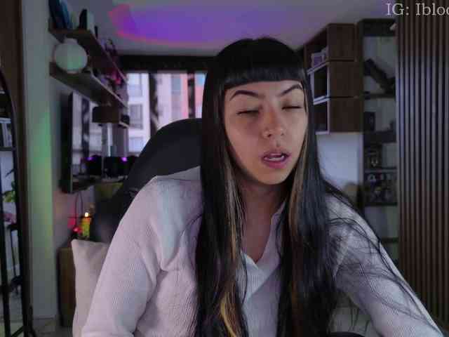 SaraaDesire webcam