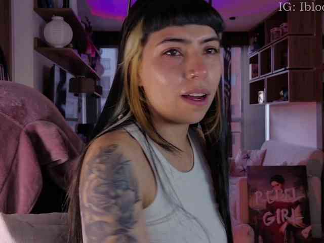 Modella: SaraaDesire