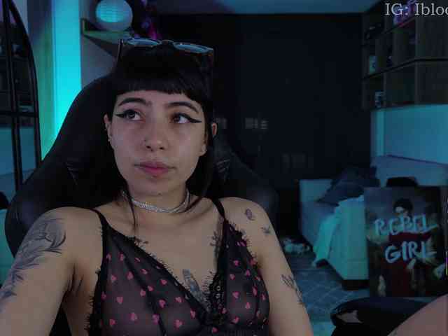 SaraaDesire webcam
