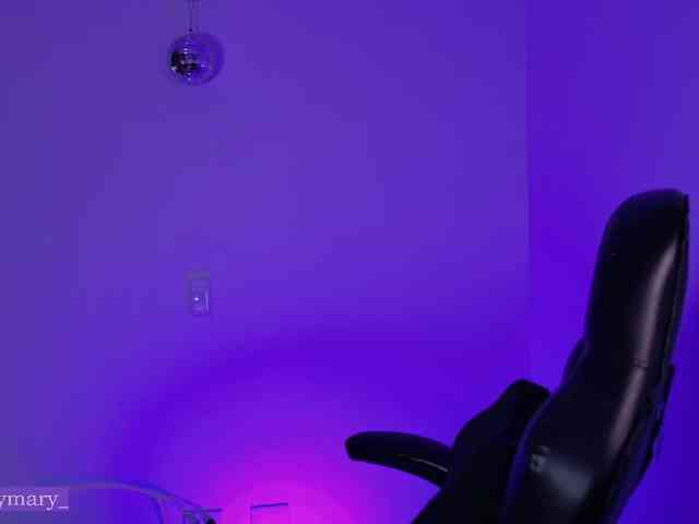 Modella: SaraaDesire