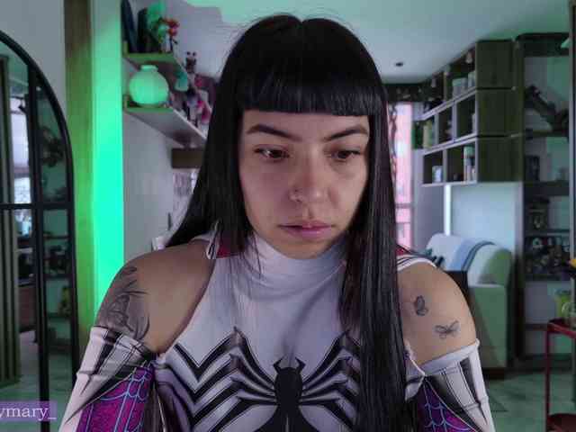 SaraaDesire webcam