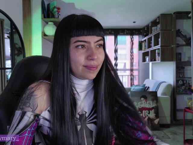 SaraaDesire webcam