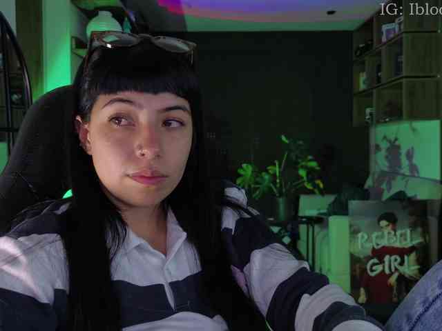 Modella: SaraaDesire