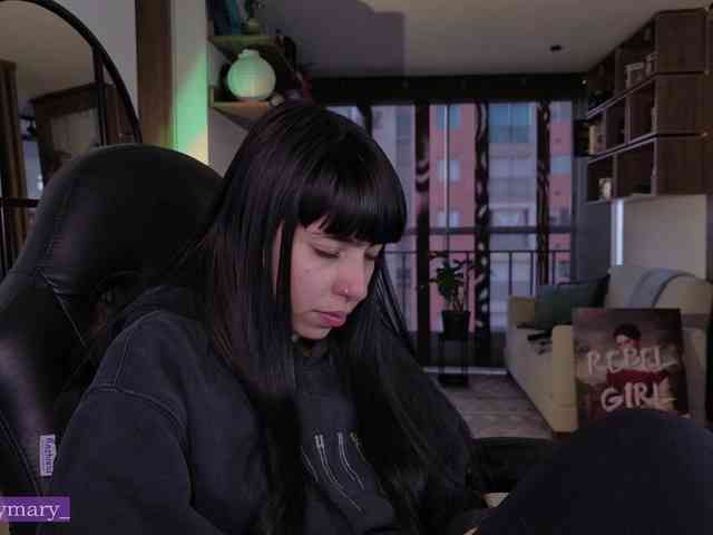 SaraaDesire webcam