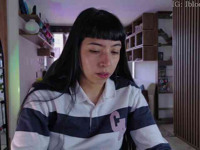 SaraaDesire webcam