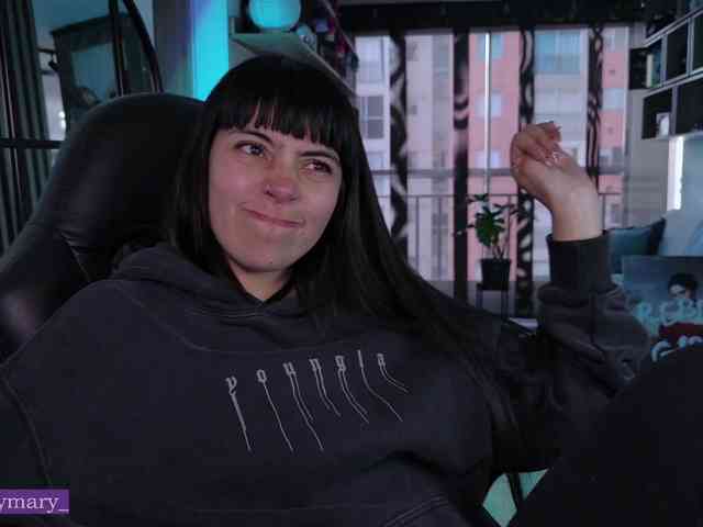SaraaDesire webcam