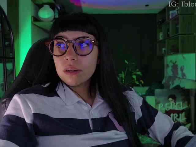 Modella: SaraaDesire