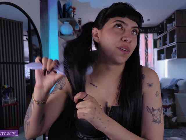 Modella: SaraaDesire