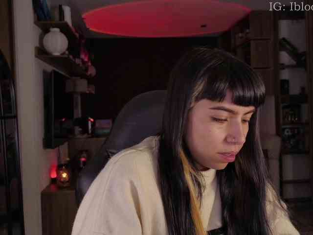 SaraaDesire webcam