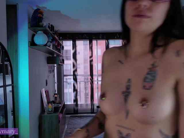 Modella: SaraaDesire