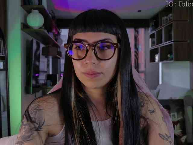 SaraaDesire webcam