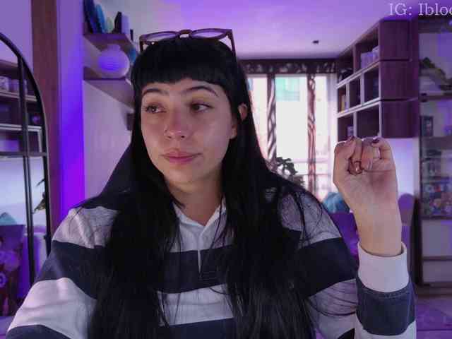 SaraaDesire webcam