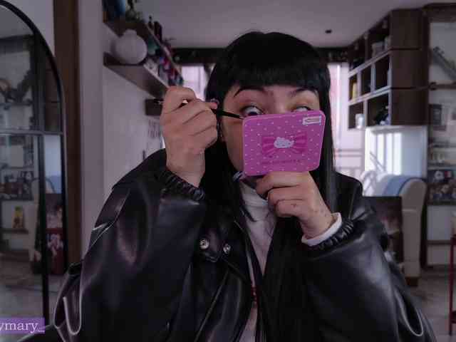 SaraaDesire webcam