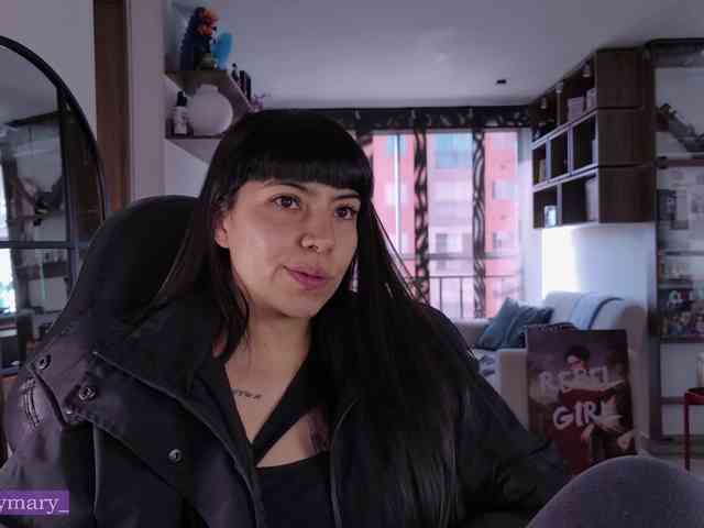 SaraaDesire webcam