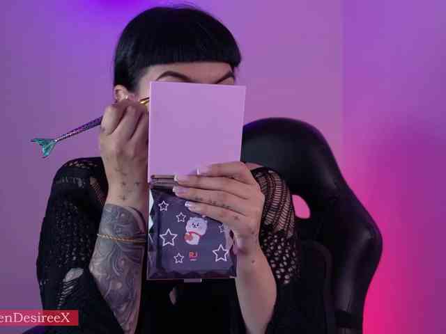 Modella: SaraaDesire