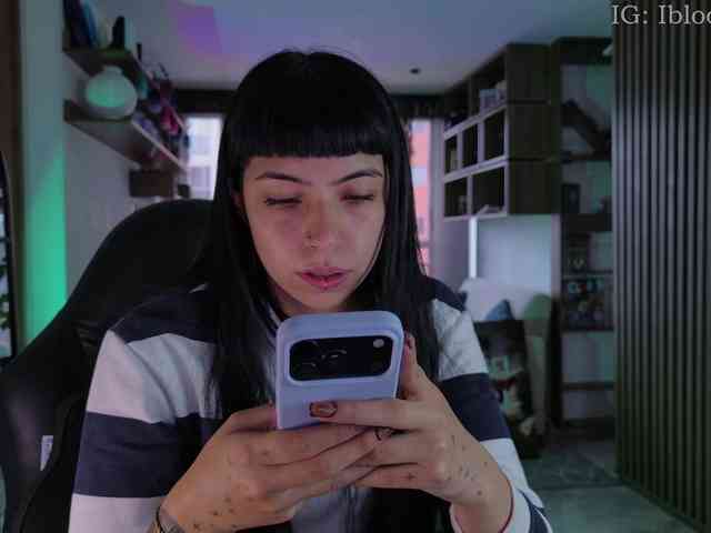 Modella: SaraaDesire
