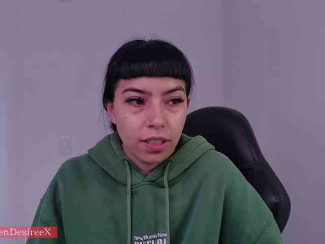Modella: SaraaDesire