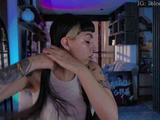 SaraaDesire webcam