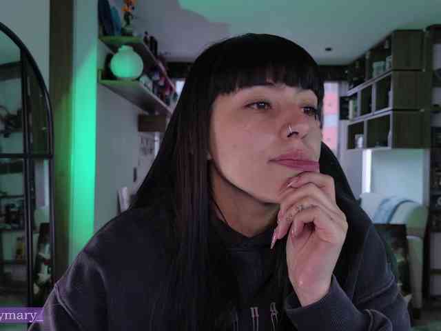 SaraaDesire webcam