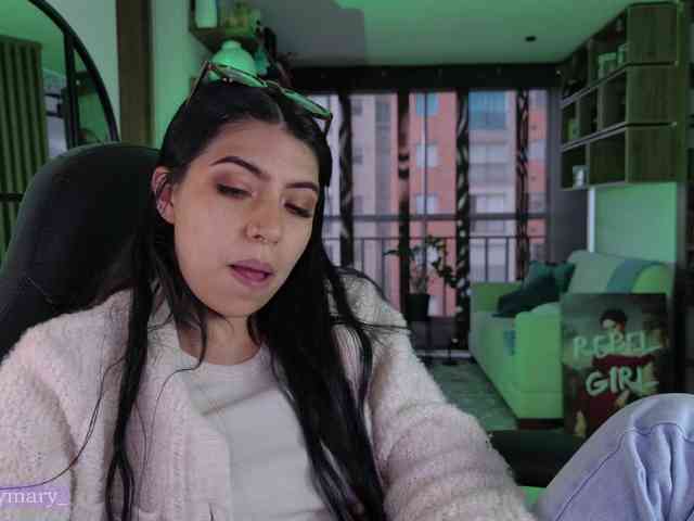 Modella: SaraaDesire