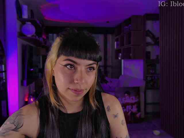 Modella: SaraaDesire