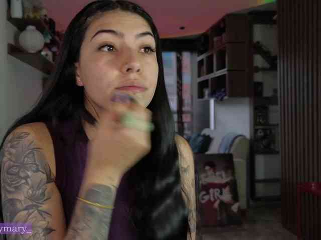 SaraaDesire webcam