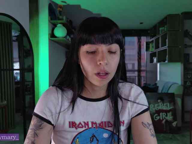 Modella: SaraaDesire