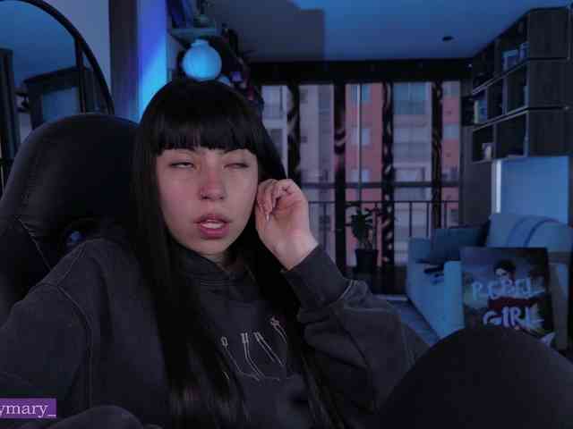 Modella: SaraaDesire